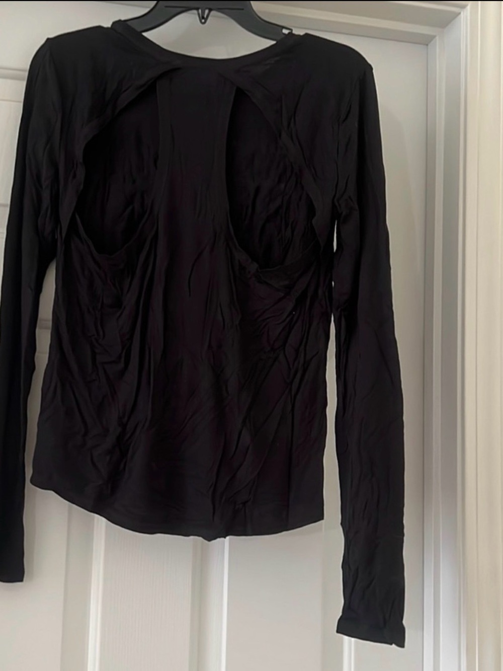 Abercrombie New York Black Long Sleeve Active Top Thumb Hole Shirt - Picture 3 of 4